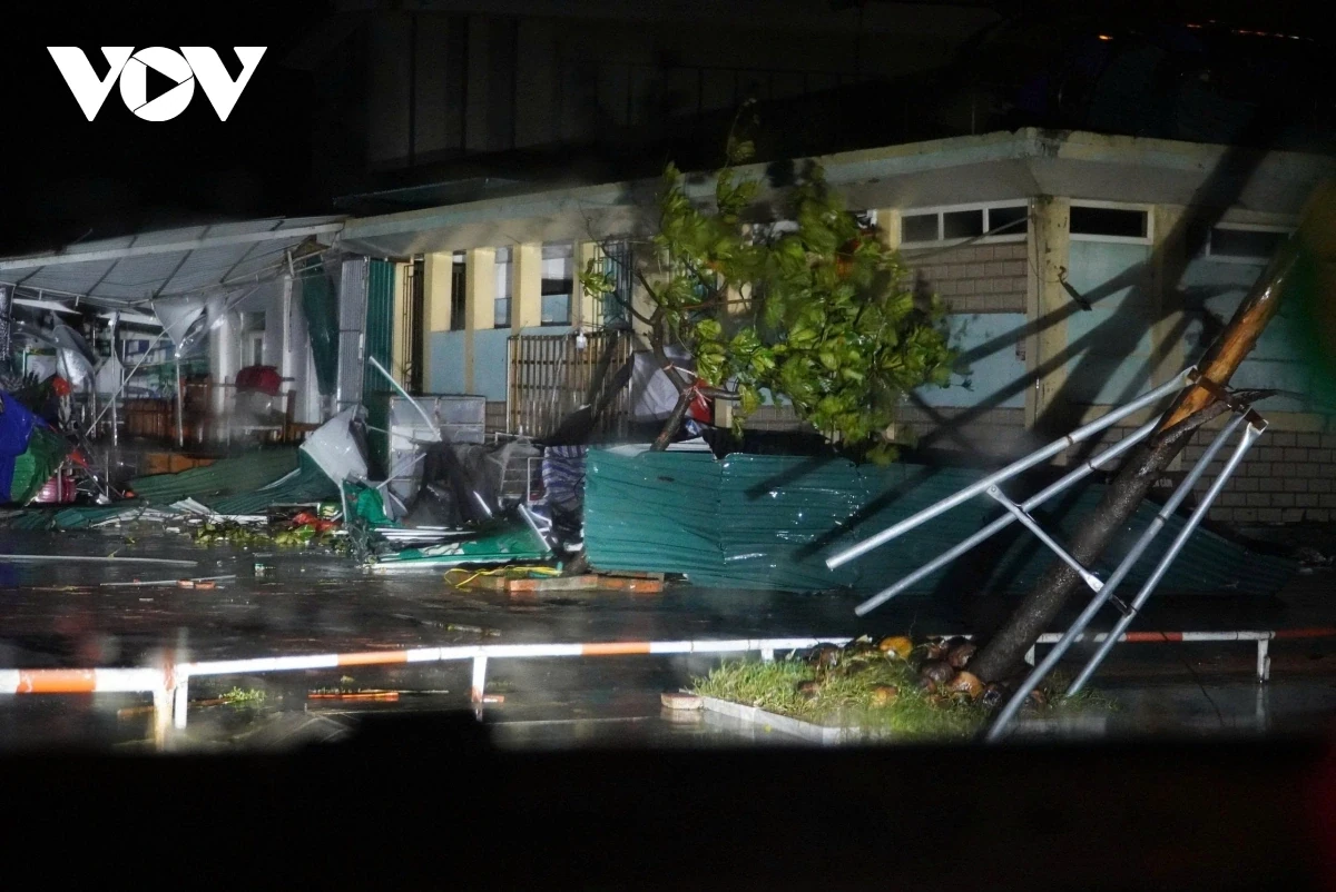 Thủ tướng chỉ đạo khẩn ứng phó mưa lũ sau bão số 5