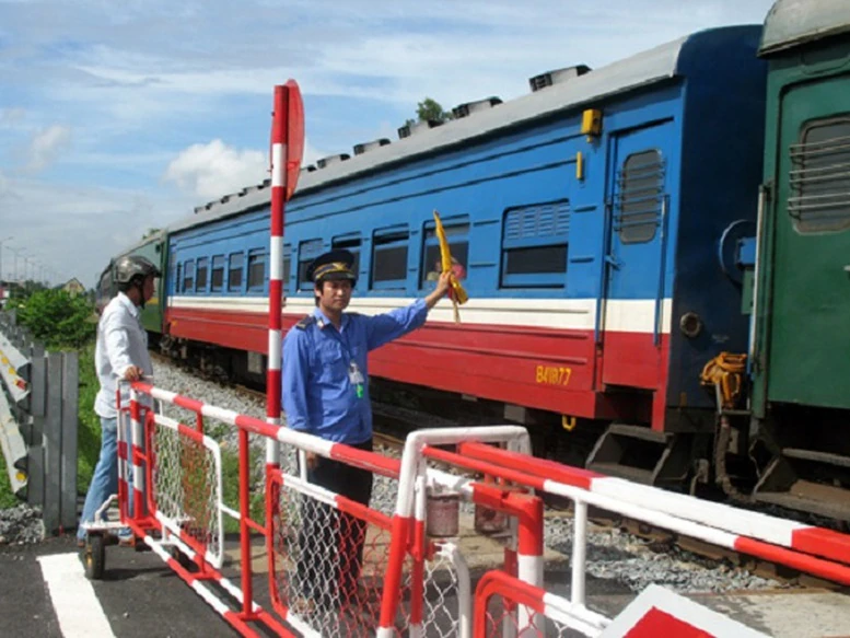 Tăng cường đảm bảo an toàn giao thông đường sắt dịp nghỉ Lễ Quốc khánh 2/9