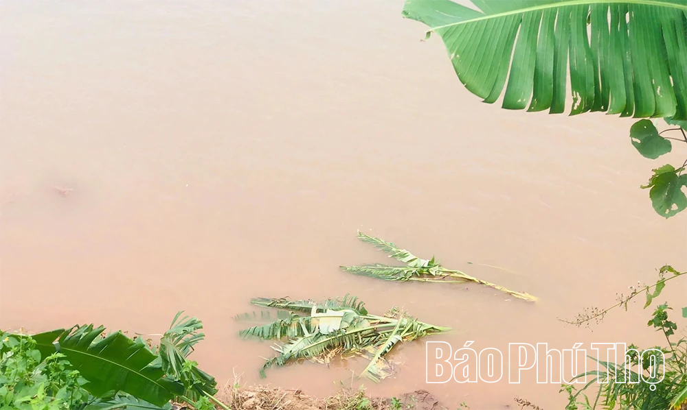 Sạt lở tại xã Tu Vũ đang diễn biến phức tạp