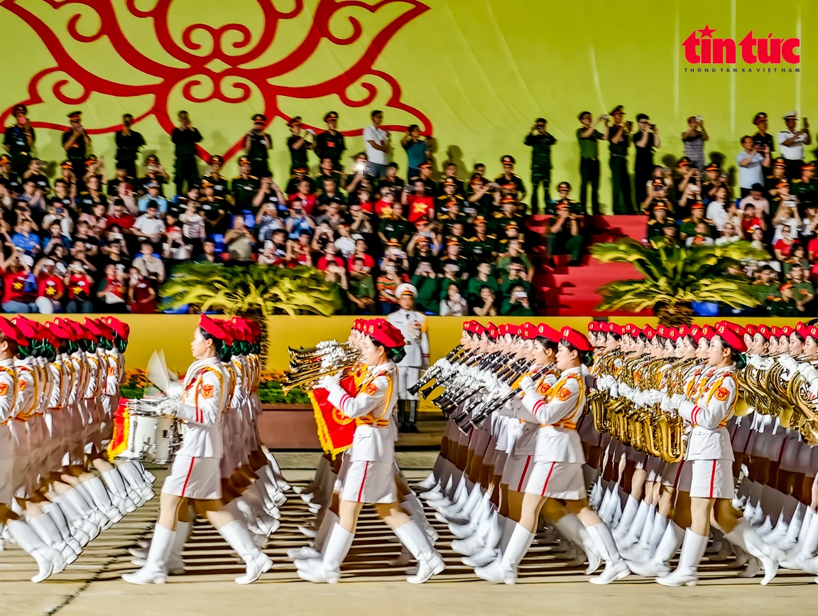 Khối nữ quân nhân diễu hành A80: Thông điệp về bình đẳng giới và khát vọng cống hiến