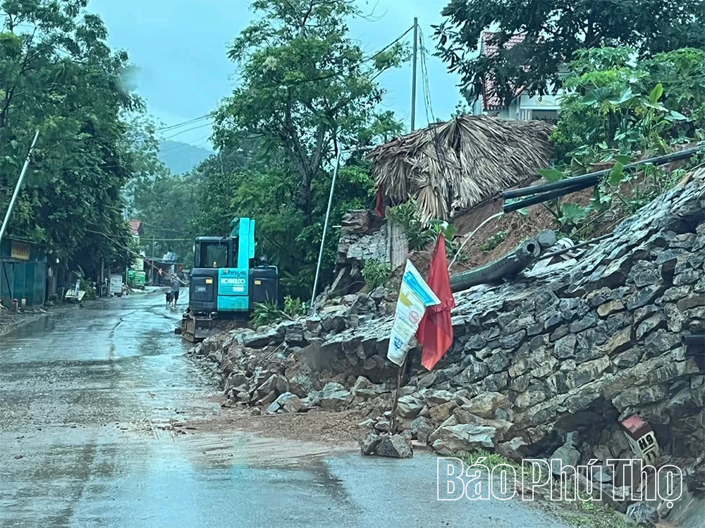 Bão số 5 gây mưa lũ lớn ở Phú Thọ: 1 người bị thương, nhiều công trình hư hại