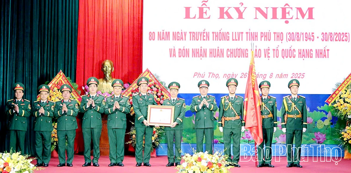 Kỷ niệm 80 năm ngày Truyền thống Lực lượng vũ trang tỉnh Phú Thọ (30/8/1945 - 30/8/2025) và đón nhận Huân chương bảo vệ Tổ quốc hạng Nhất