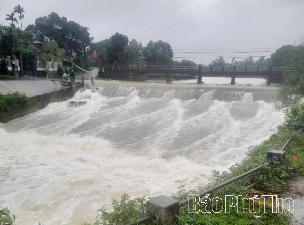 Xã Lạc Thủy kịp thời ứng phó với bão số 5 và hoàn lưu sau bão