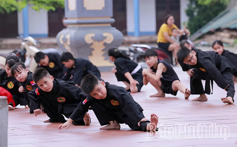 Hai di sản trên sân di tích