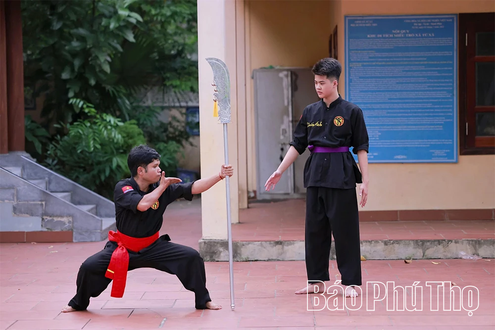 Hai di sản trên sân di tích