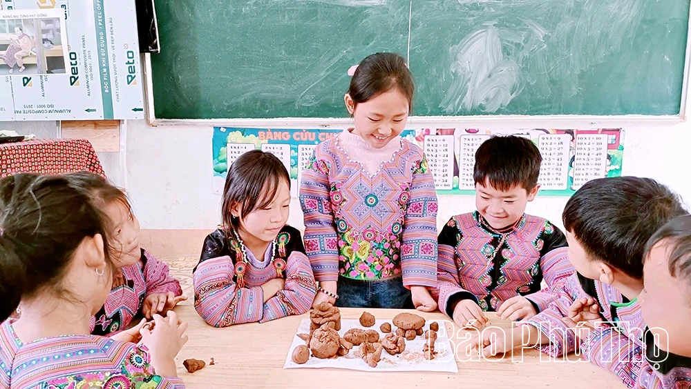 Kỳ 3: Thắp sáng giáo dục vùng khó