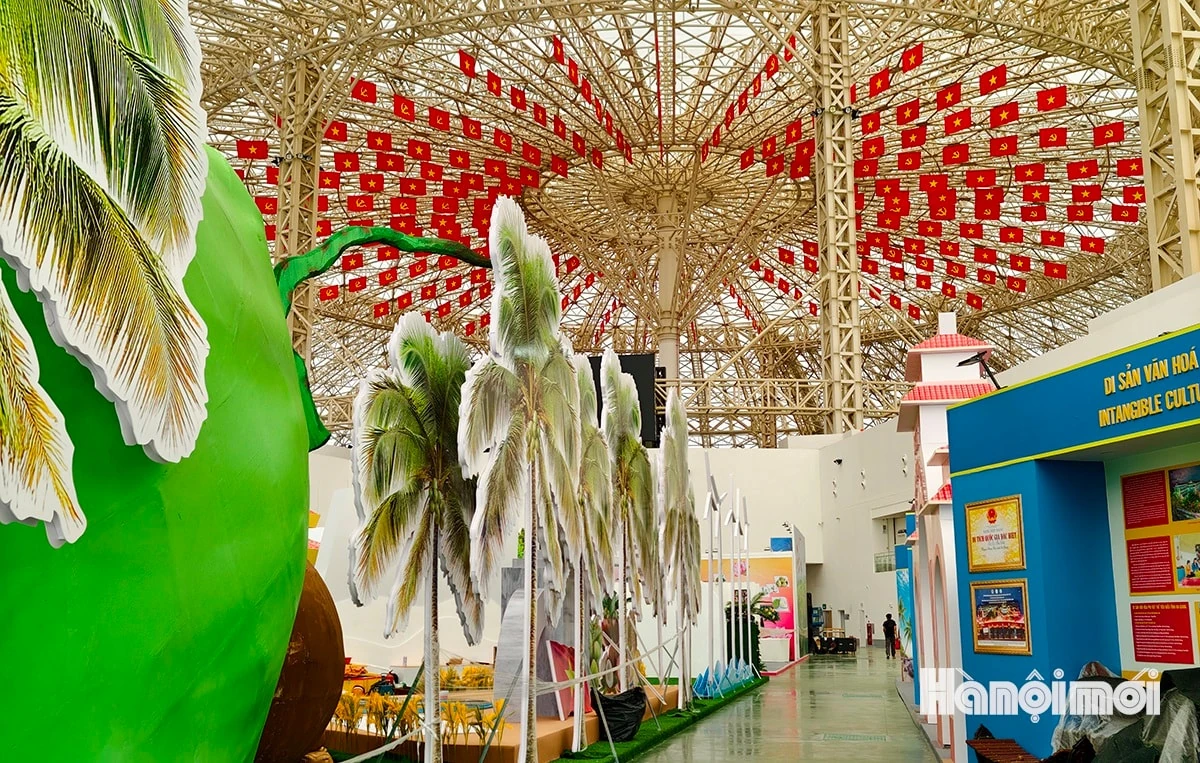 Triển lãm thành tựu đất nước trước “giờ G”