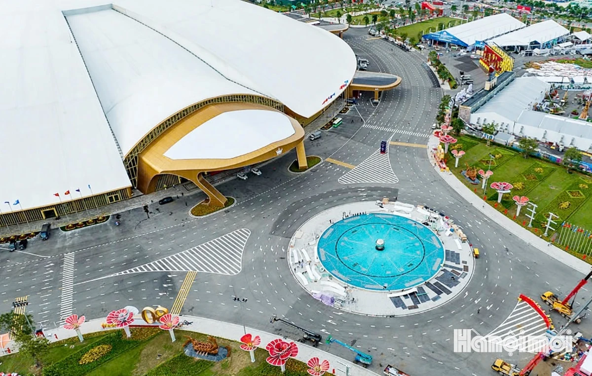 Triển lãm thành tựu đất nước trước “giờ G”