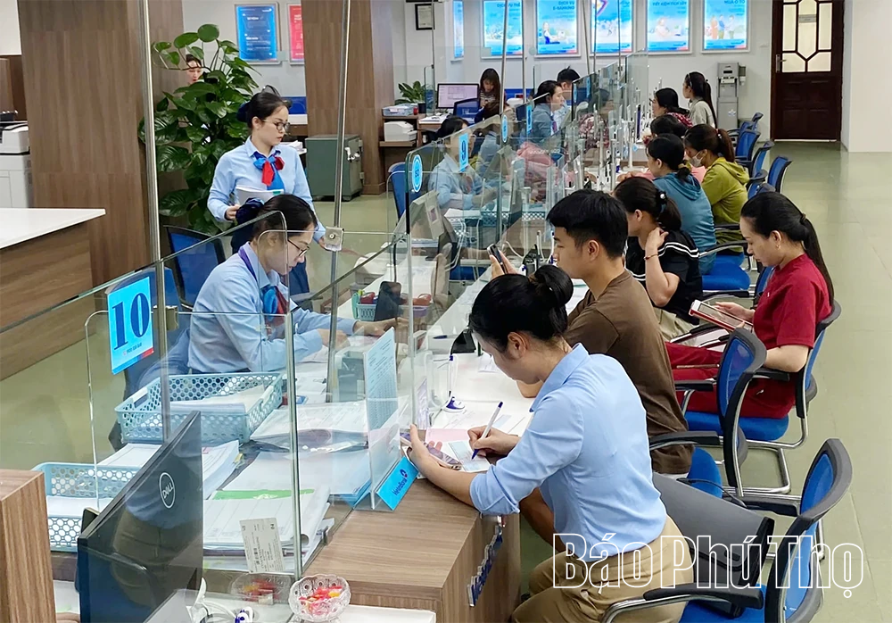 Đi đầu triển khai các dịch vụ ngân hàng hiện đại hiệu quả