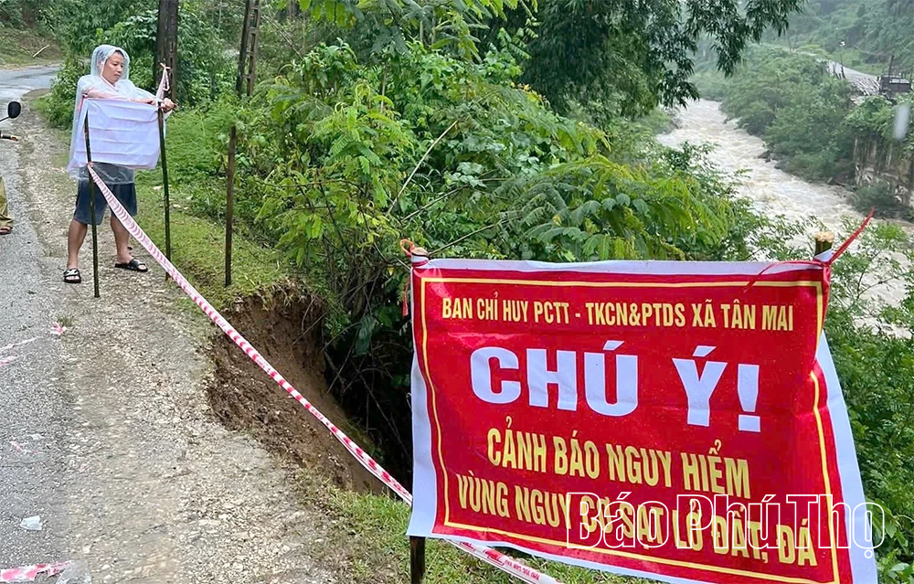 Nỗi lo trượt sạt ở Tân Mai