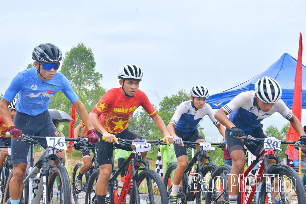 Đoàn Phú Thọ tiếp tục giành 3 Huy chương Bạc, 1 Huy chương đồng