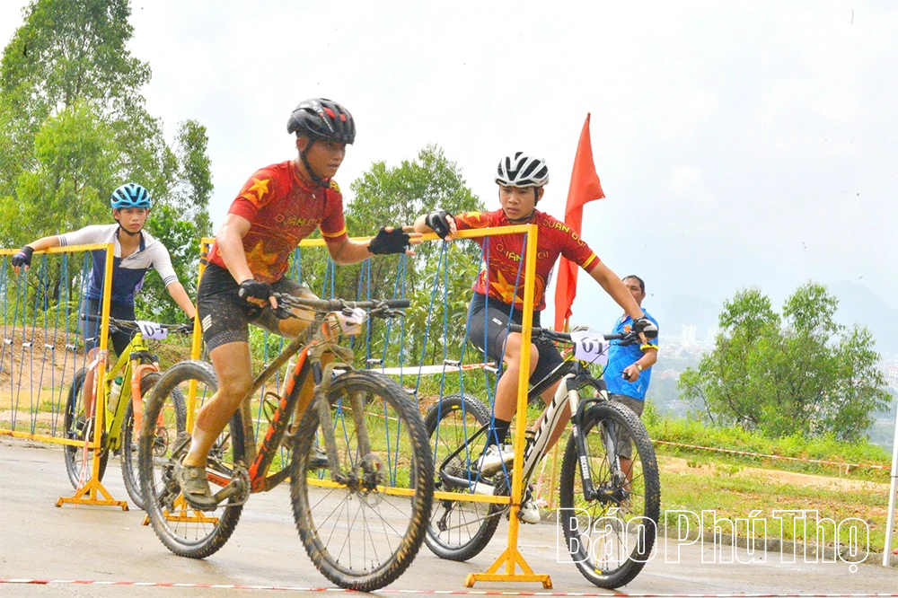 Đoàn Phú Thọ tiếp tục giành 3 Huy chương Bạc, 1 Huy chương đồng