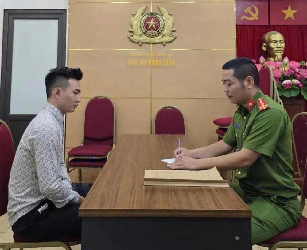 Tạm giữ đối tượng vi phạm giao thông, chống người thi hành công vụ tại chốt bảo vệ A80