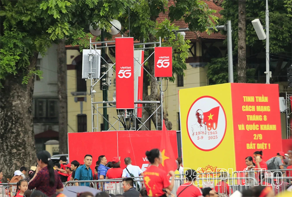 Người dân cả nước háo hức chờ đợi buổi tổng duyệt diễu binh, diễu hành A80