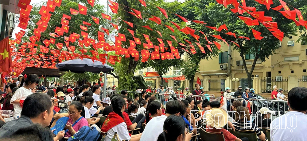 Người dân cả nước háo hức chờ đợi buổi tổng duyệt diễu binh, diễu hành A80