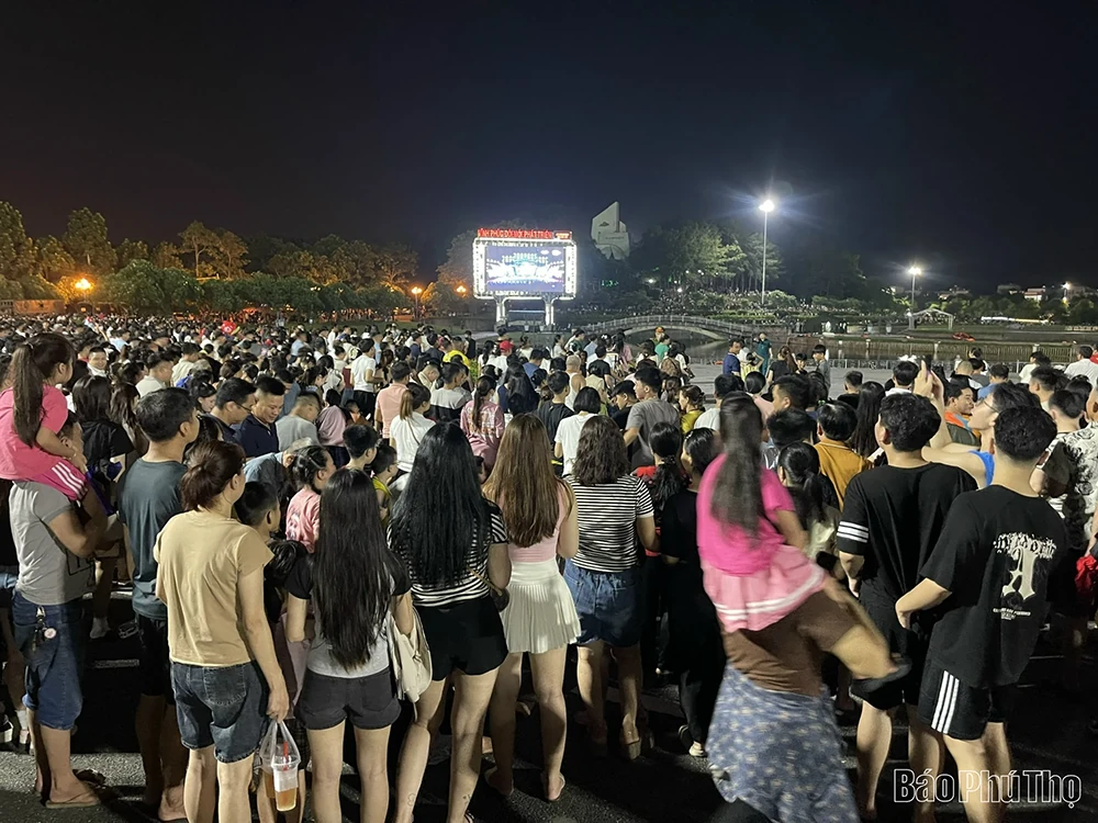 Phú Thọ rộn ràng đêm Quốc Khánh