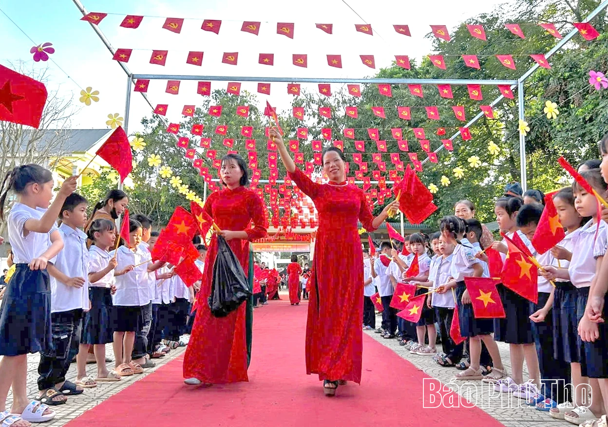 Hân hoan ngày tựu trường