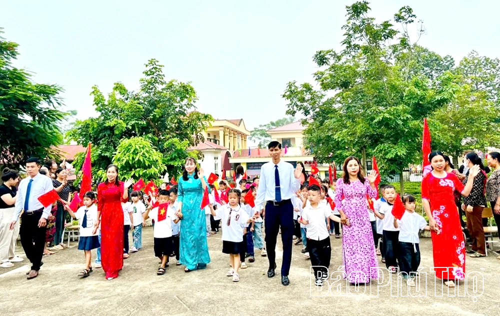 Hân hoan ngày tựu trường