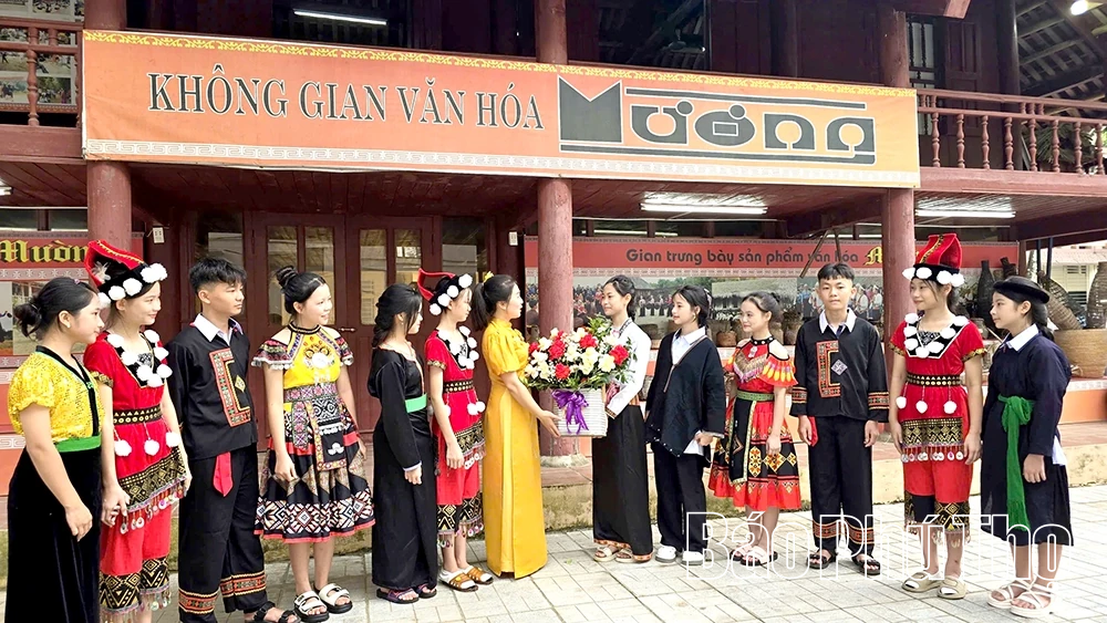 Hân hoan ngày tựu trường