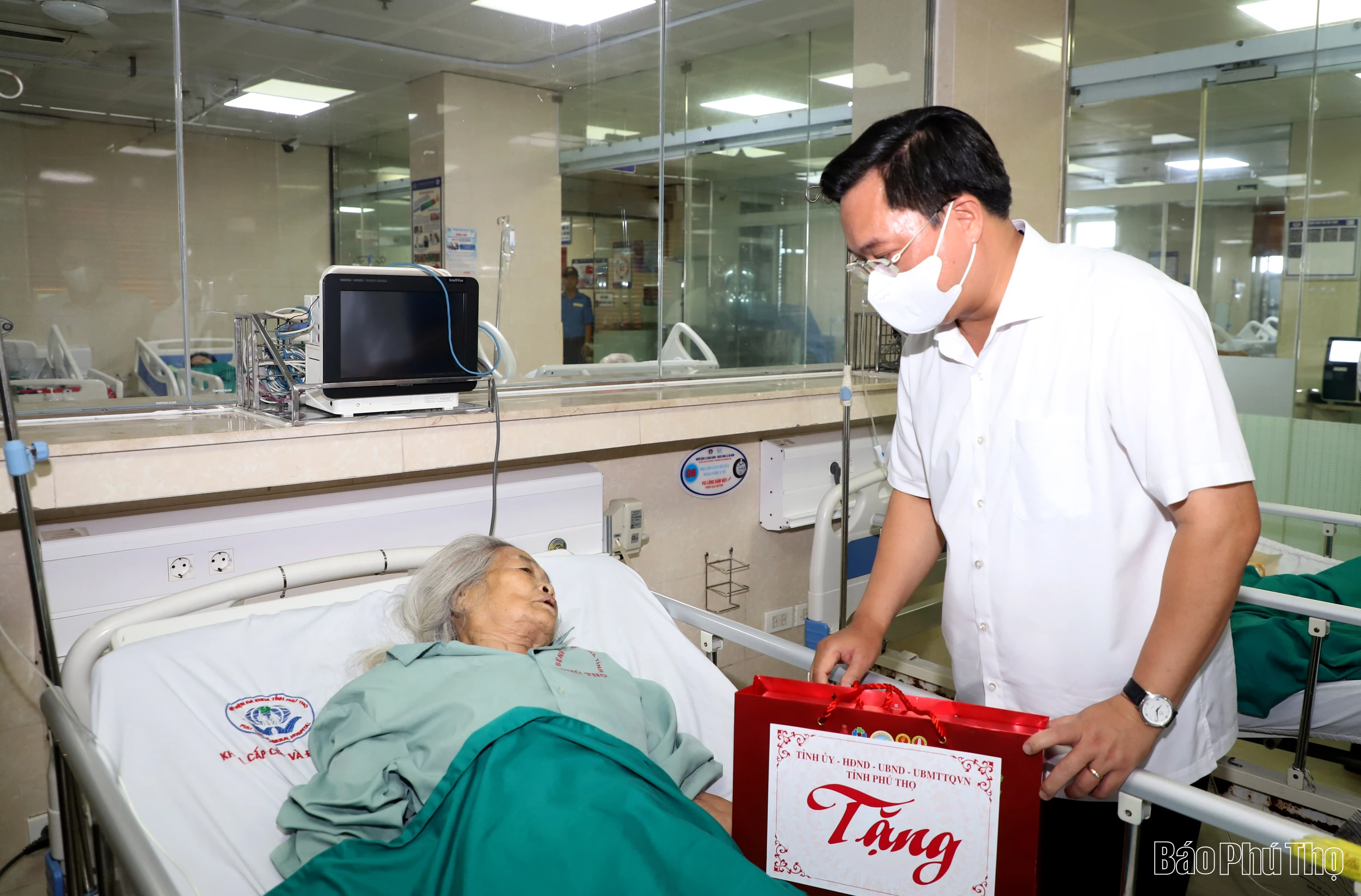 Xây dựng Bệnh viện đa khoa tỉnh và Bệnh viện sản nhi Phú Thọ đảm nhận chức năng vùng