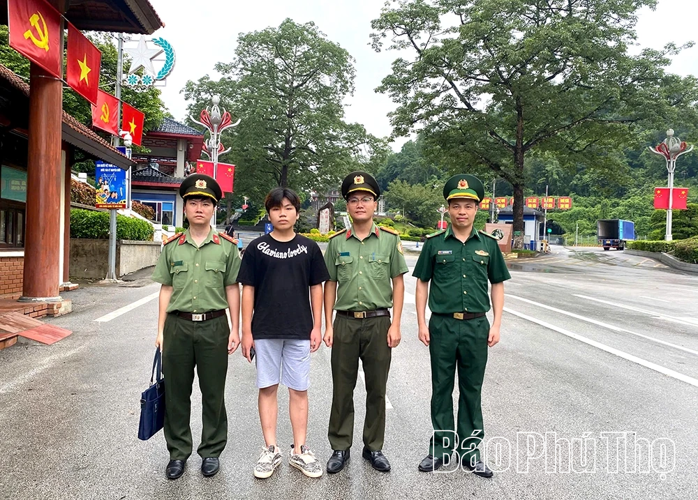 Giữ an toàn xã hội từ công tác quản lý người nước ngoài