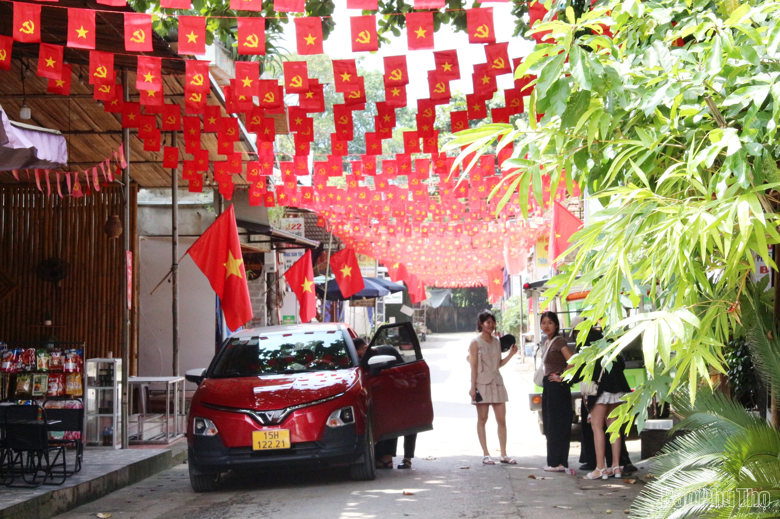 “Tết Độc lập” ở bản Lác - nơi tình thân bền chặt như sợi chỉ đỏ