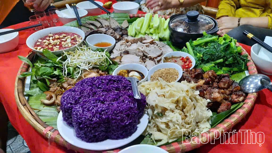 “Tết Độc lập” ở bản Lác - nơi tình thân bền chặt như sợi chỉ đỏ