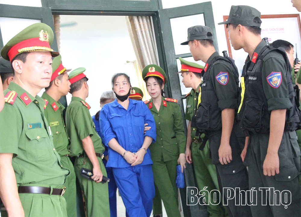 Tuyên 1 án tử hình, 6 chung thân đối với các bị cáo mua bán, tàng trữ trái phép hơn 29 bánh heroin