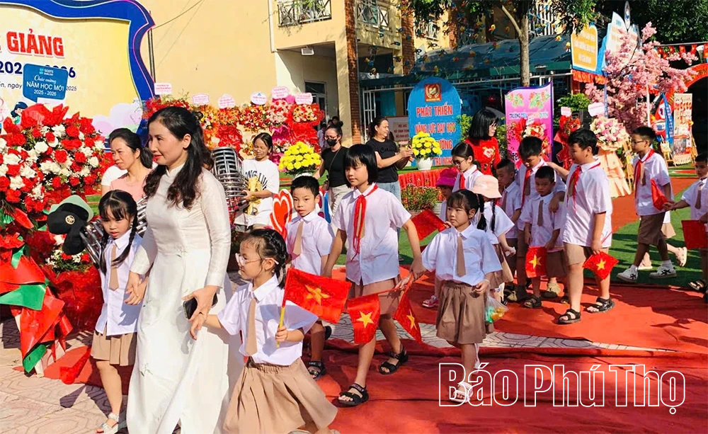 Tưng bừng ngày khai trường