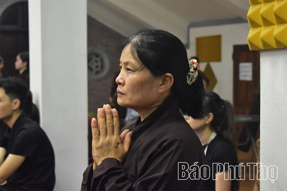 Cảm niệm vu lan: Báo hiếu không có mùa