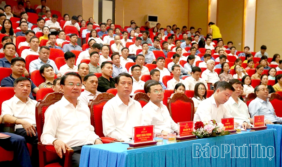 Bế giảng lớp tập huấn, bồi dưỡng nghiệp vụ chuyên sâu về công tác kiểm tra, giám sát