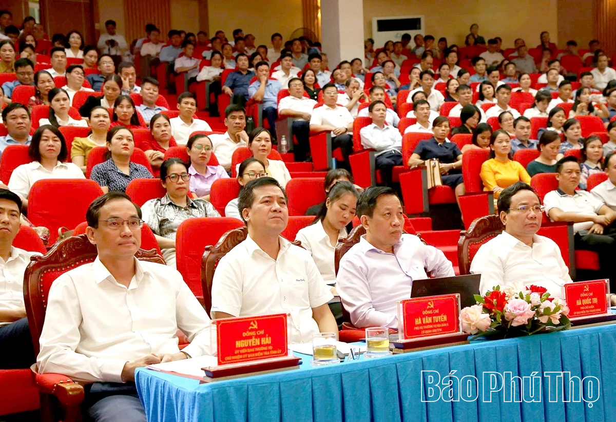 Bế giảng lớp tập huấn, bồi dưỡng nghiệp vụ chuyên sâu về công tác kiểm tra, giám sát