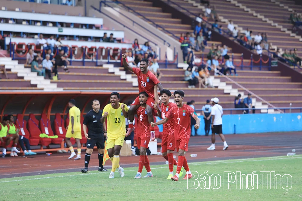 Lượt trận thứ 3 bảng C, vòng loại U23 Châu Á 2026: Mưa bàn thắng trên sân Việt Trì