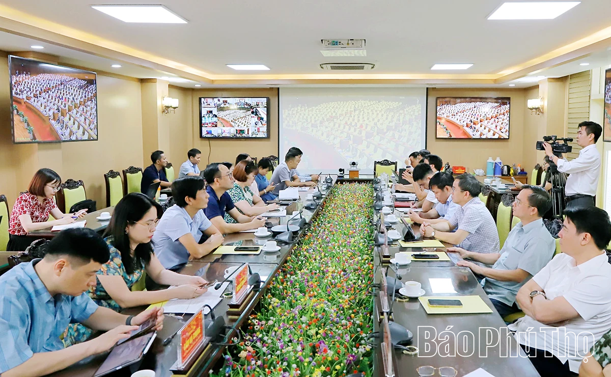 Hội nghị chuyên đề “Bình dân học vụ số- Quốc hội số: Khung kiến thức, kỹ năng số cho quốc hội hiện đại”