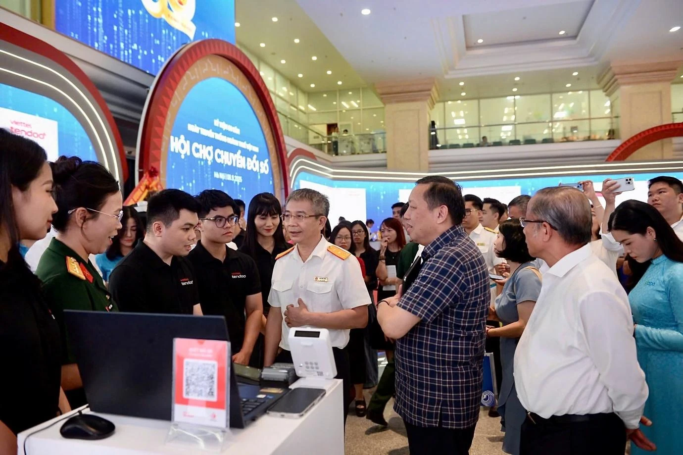 Viettel Tendoo đồng hành cùng Cục thuế hỗ trợ kê khai thuế cho hộ kinh doanh