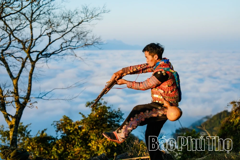 Hang Kia - An Attractive Cloud-viewing Destination