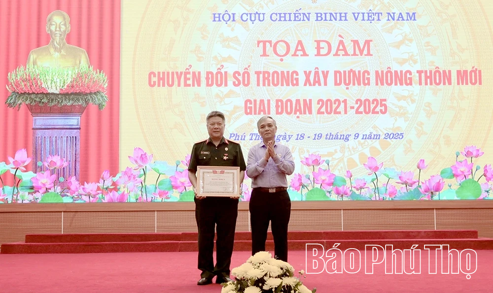Tọa đàm Chuyển đổi số trong xây dựng NTM giai đoạn 2021-2025