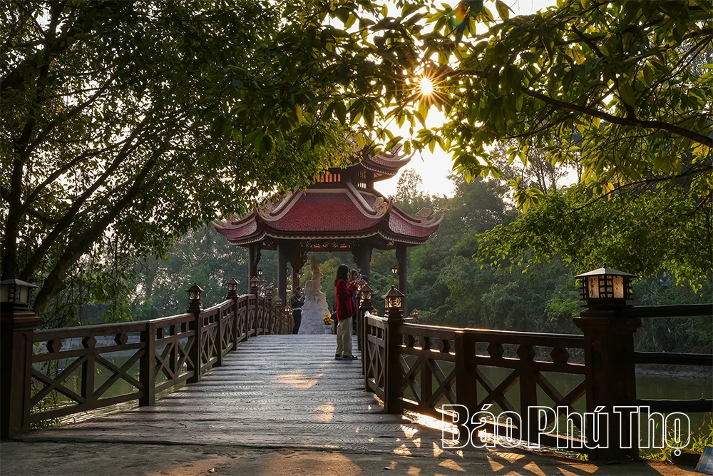 Vãn cảnh Thiền viện Trúc Lâm Tuệ Đức