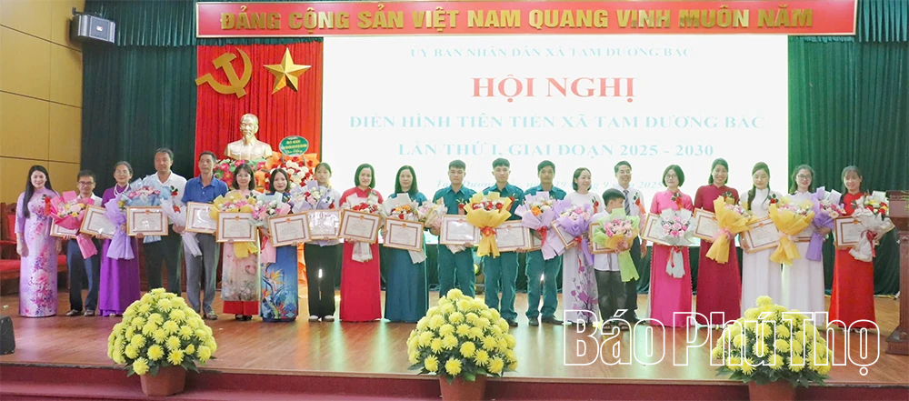 Xã Tam Dương Bắc biểu dương 44 tập thể, cá nhân tiêu biểu, xuất sắc trong phong trào thi đua yêu nước