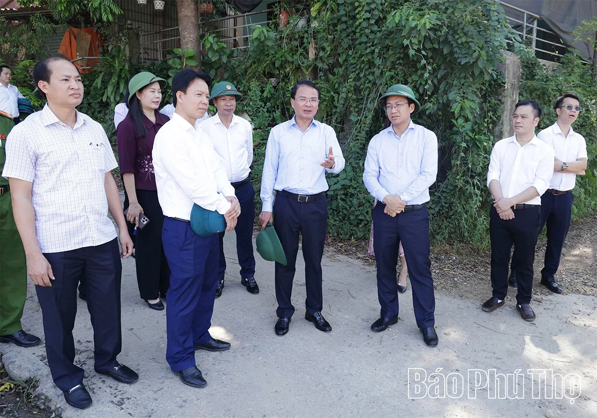 Bí thư Tỉnh ủy Đặng Xuân Phong làm việc với các xã Hải Lựu, Yên Lãng và Hợp Lý