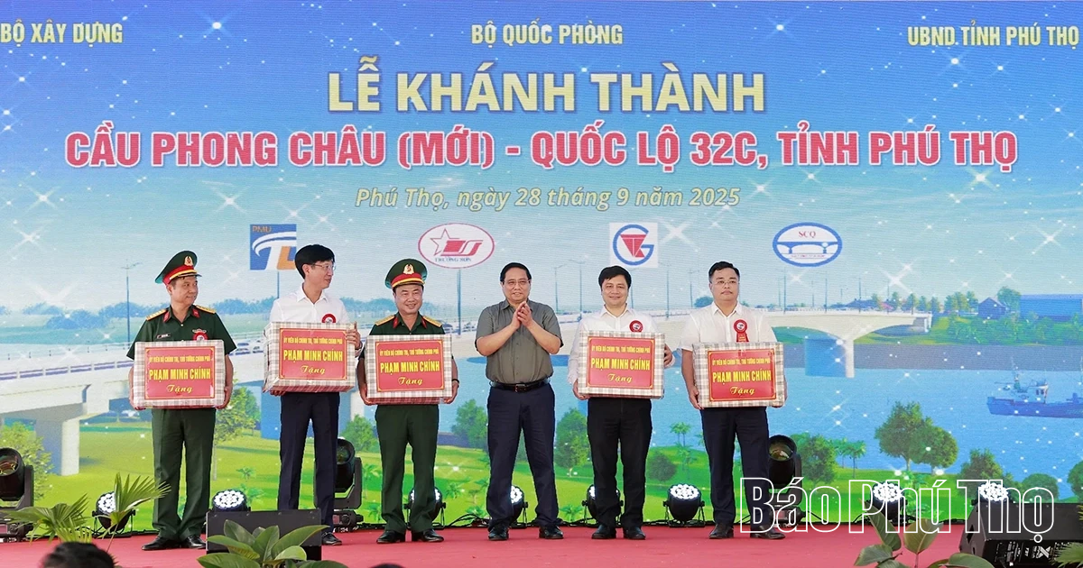Khánh thành cầu Phong Châu, quốc lộ 32C, tỉnh Phú Thọ