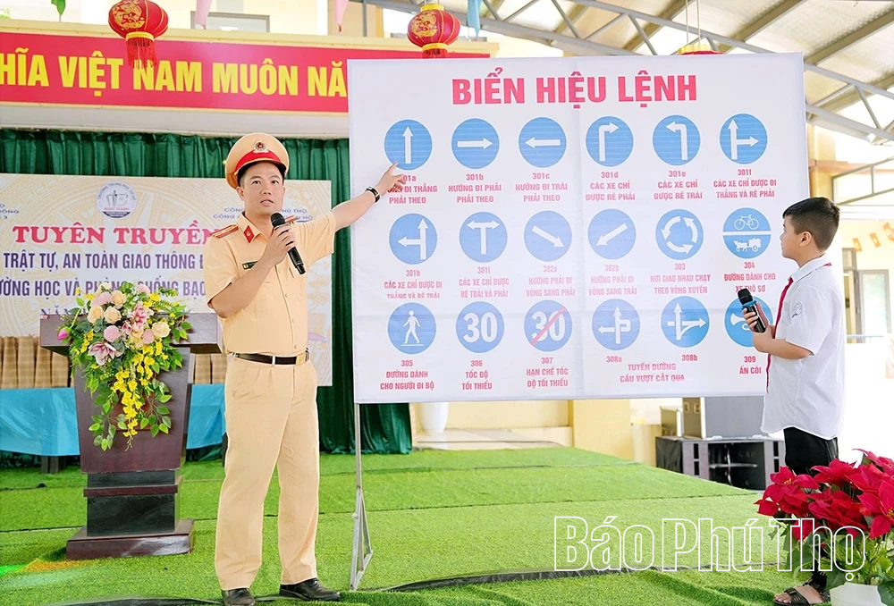 Xây dựng nếp sống văn hóa giao thông cho học sinh