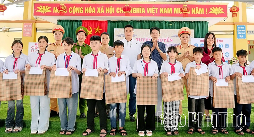 Xây dựng nếp sống văn hóa giao thông cho học sinh