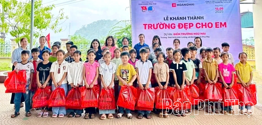 Tuổi trẻ Đất Tổ hướng về Đại hội