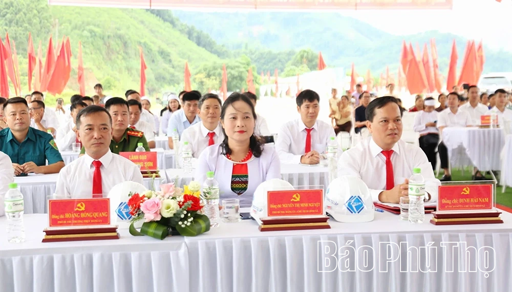 Khởi công xây dựng trụ sở làm việc của Đảng ủy, HĐND, UBND, Ủy ban MTTQ xã Trung Sơn