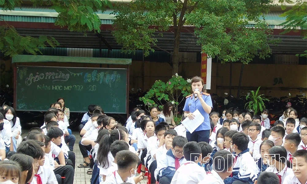 Giáo dục pháp luật trong trường học - nền tảng hình thành nhân cách học sinh