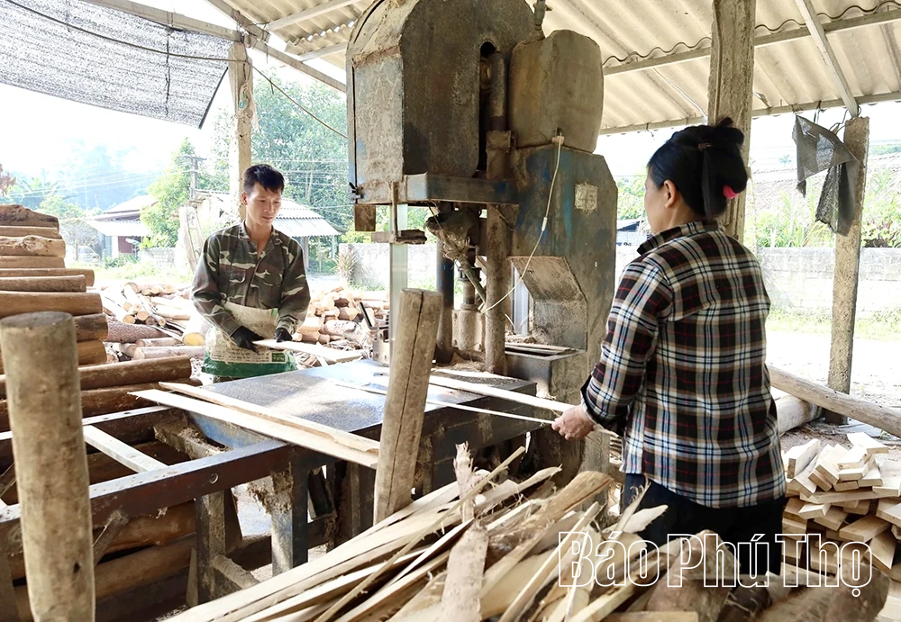 Đưa nghị quyết vào cuộc sống ở xã vùng cao Xuân Viên