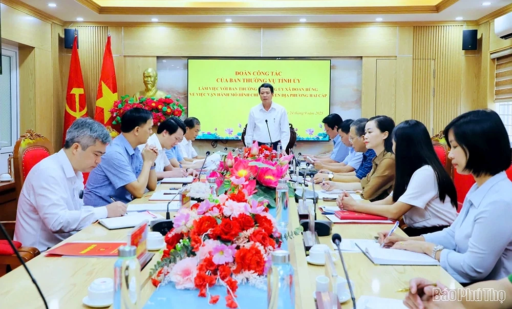 Đoàn giám sát của Ban Thường vụ Tỉnh ủy làm việc tại xã Đoan Hùng