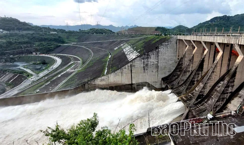 Khám phá công trình thế kỷ Thủy điện Hoà Bình