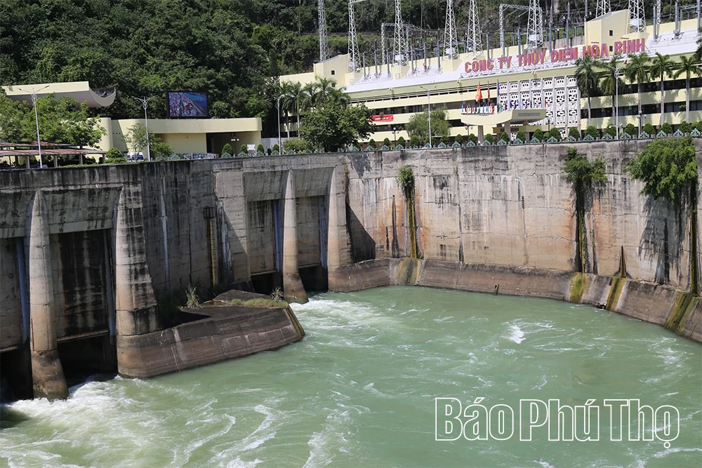 Khám phá công trình thế kỷ Thủy điện Hoà Bình